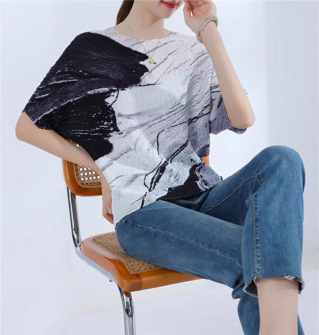 5240033 Printed Pleated Top *Last Piece