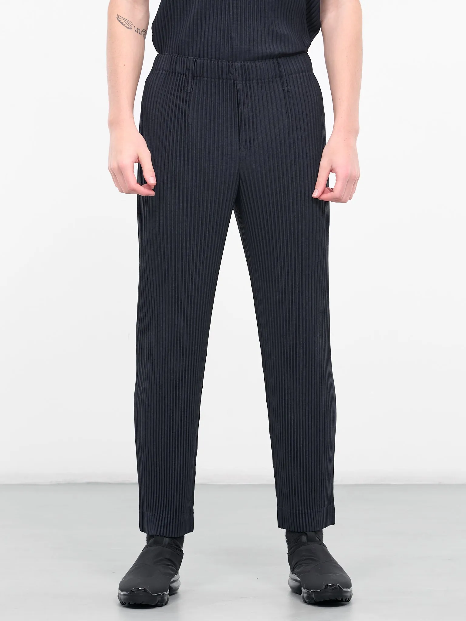 Basics Pleated Trousers (HP46JF450-75-NAVY)