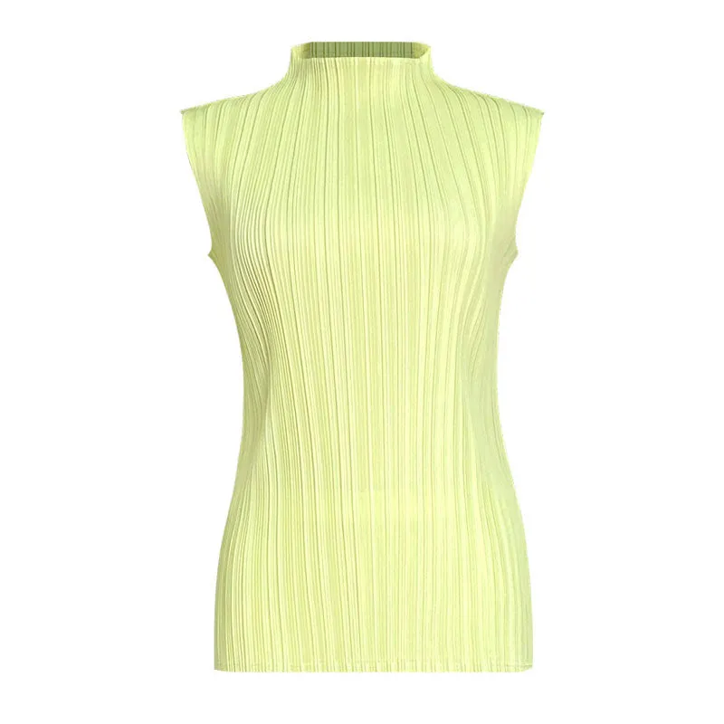 Comfy Solid Color Mock Neck Slim Fit Pleated Sleeveless Top