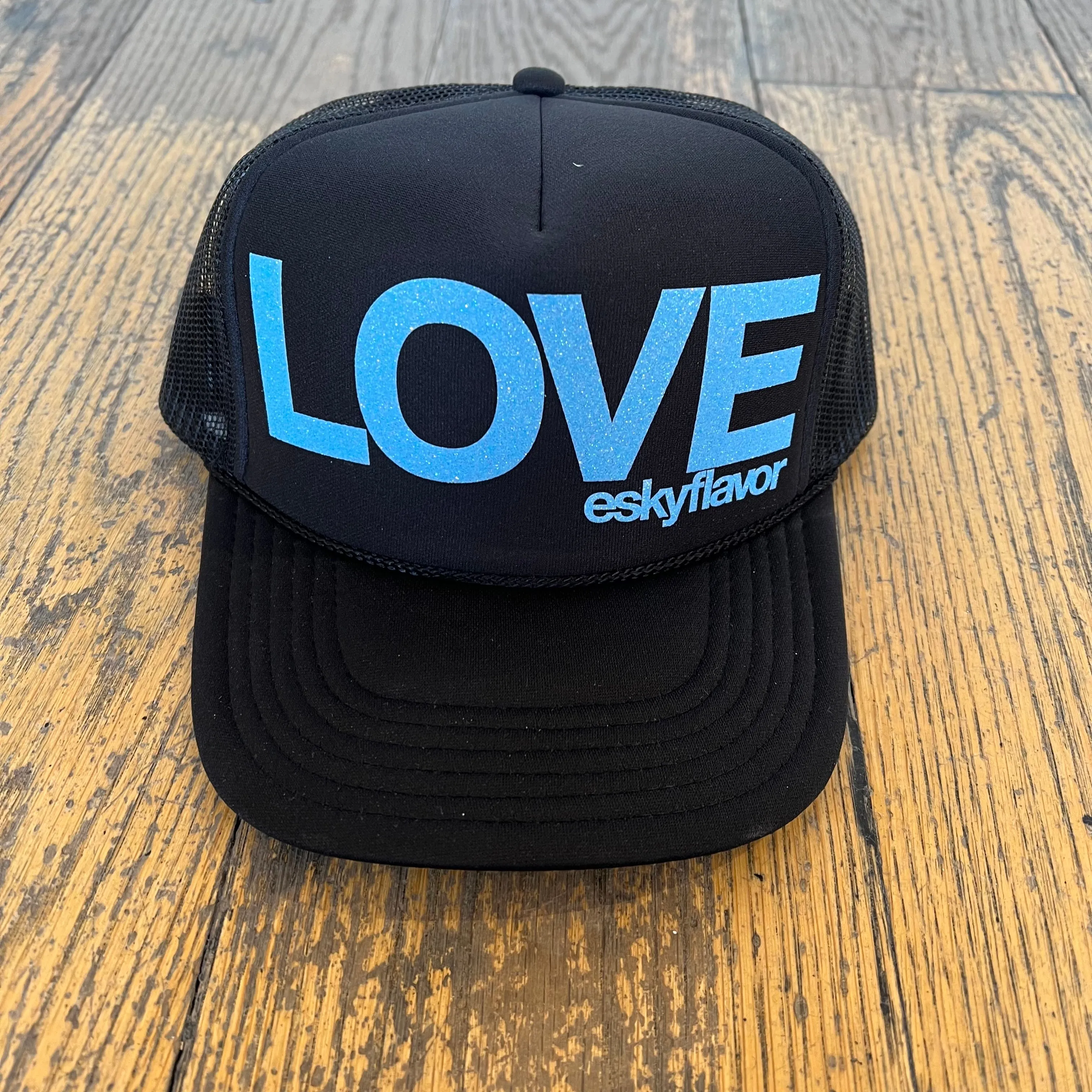 Eskyflavor LOVE Hat