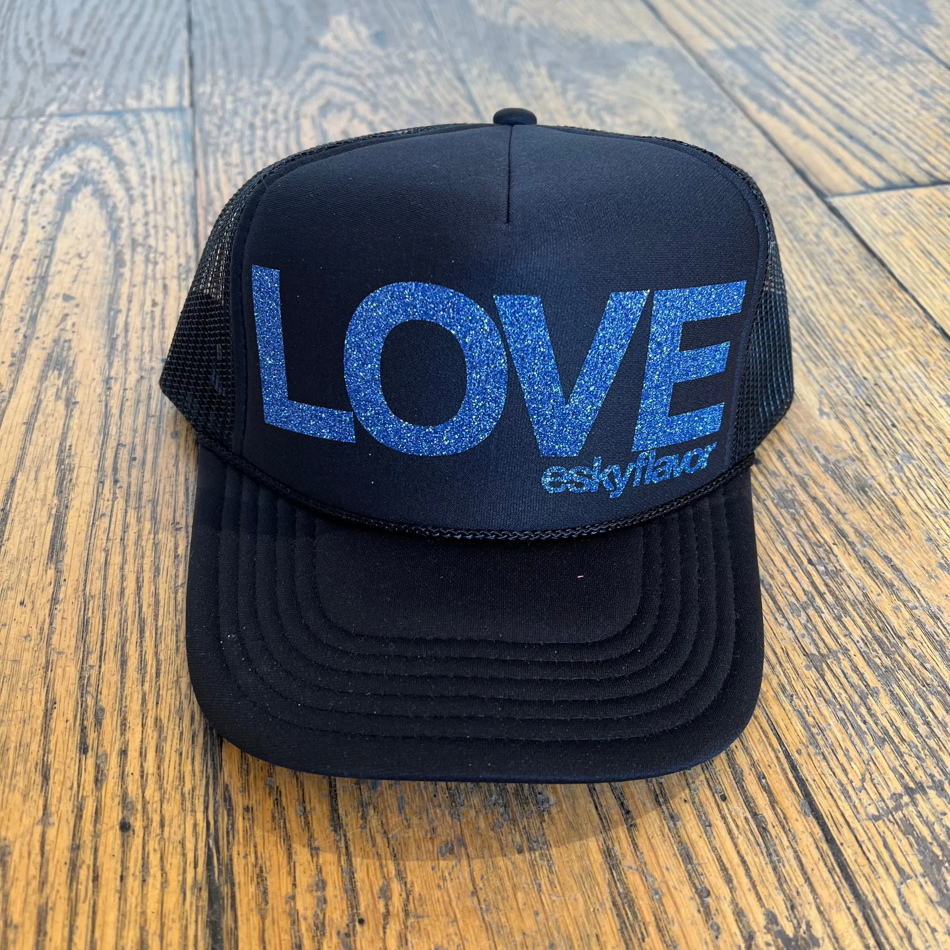 Eskyflavor LOVE Hat