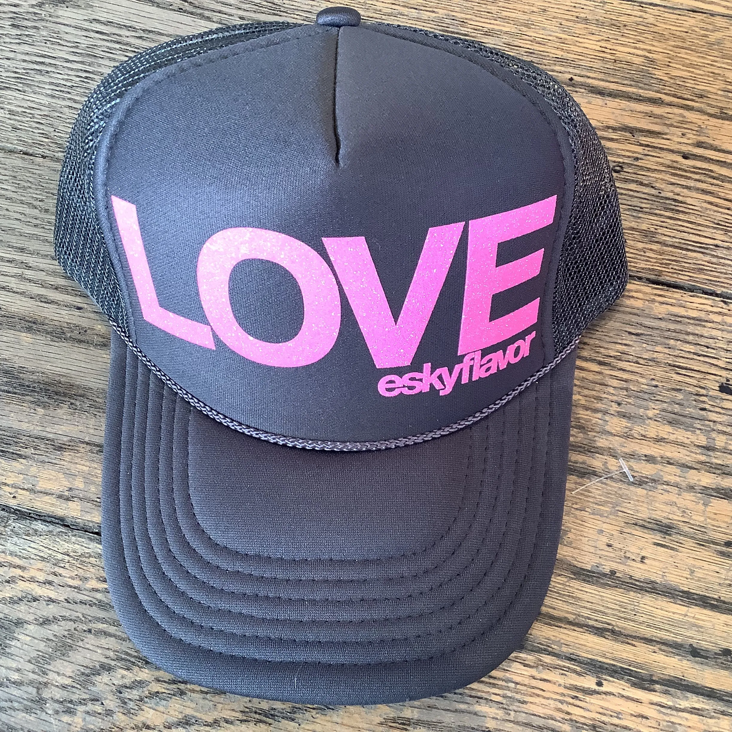 Eskyflavor LOVE Hat