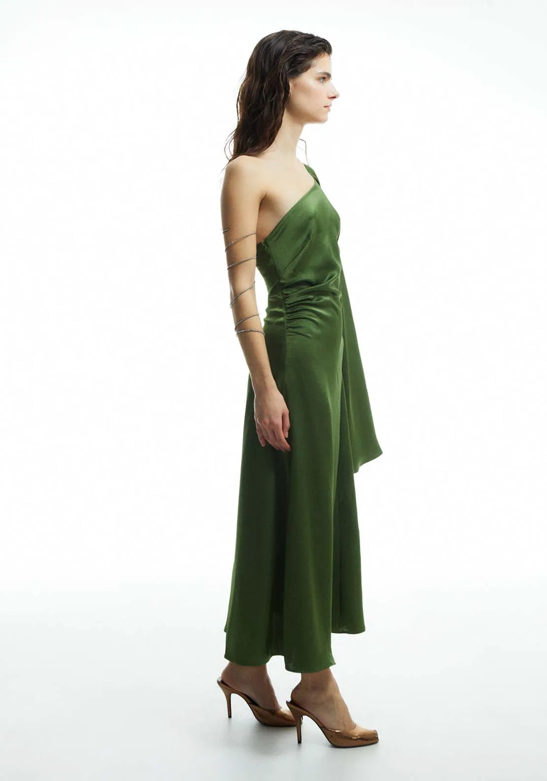 Plain asymmetrical dress