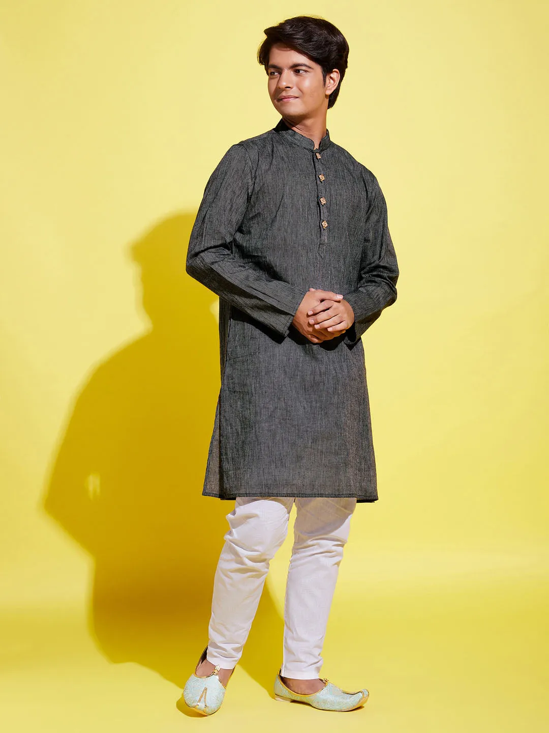 VASTRAMAY Boy's Black Cotton Kurta and Pyjama Set